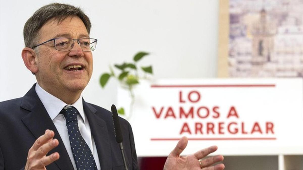 El candidato del PSPV, Ximo Puig, en la rueda de prensa que ha ofrecido este viernes en Valencia.