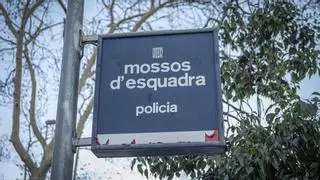 Los Mossos detienen en Barcelona a una empleada del hogar que estafó 62.700 euros a una mujer mayor