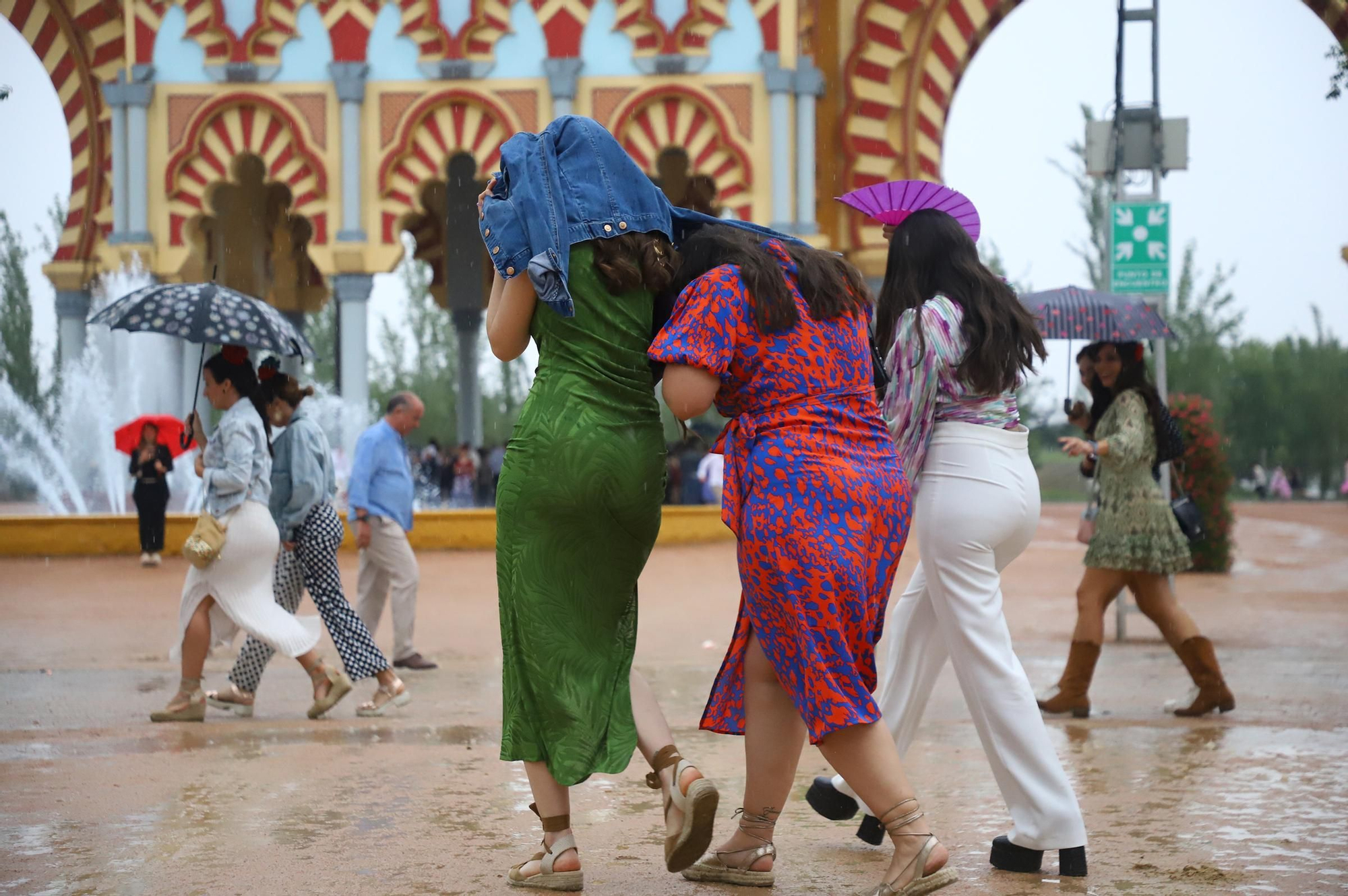 El primer día de Feria marcado por la lluvia