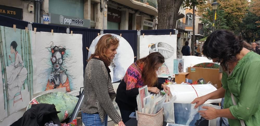 Fires d'artesans, pintura i brocanters a Girona.