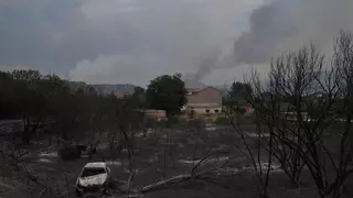 Las imágenes captadas por un dron de la UME del incendio de Tarragona