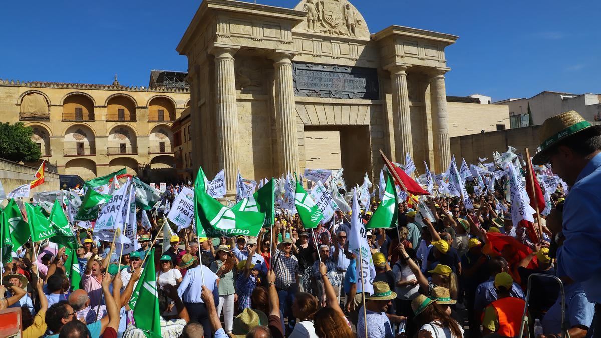 El campo protesta en Córdoba ante la UE