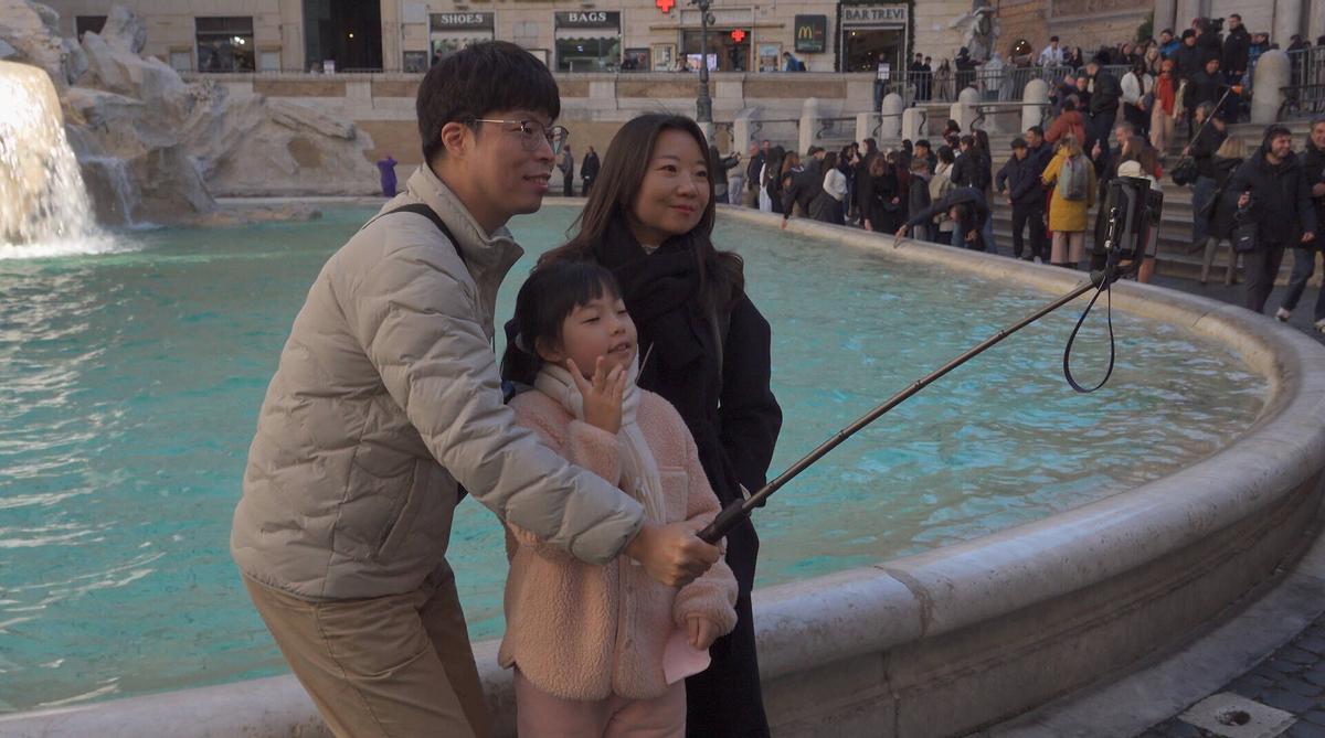 Roma cobra desde este lunes dos euros para ver la Fontana Di Trevi. Roma cobra desde este lunes dos euros para ver la Fontana Di Trevi.
