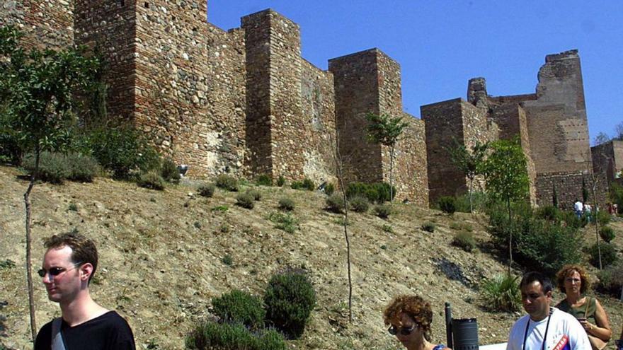 Blasón real de Felipe IV en Málaga