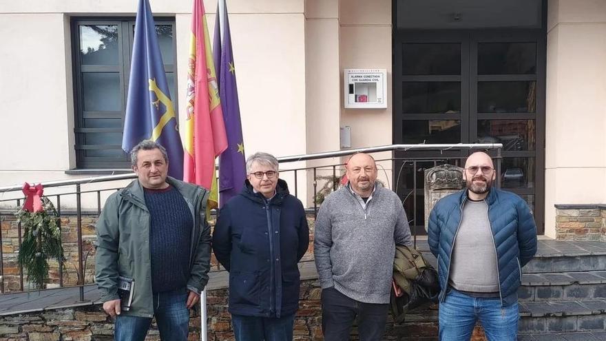 Los tres Oscos y San Tirso se unirán para atender el alumbrado, la red de aguas y la reparación de caminos