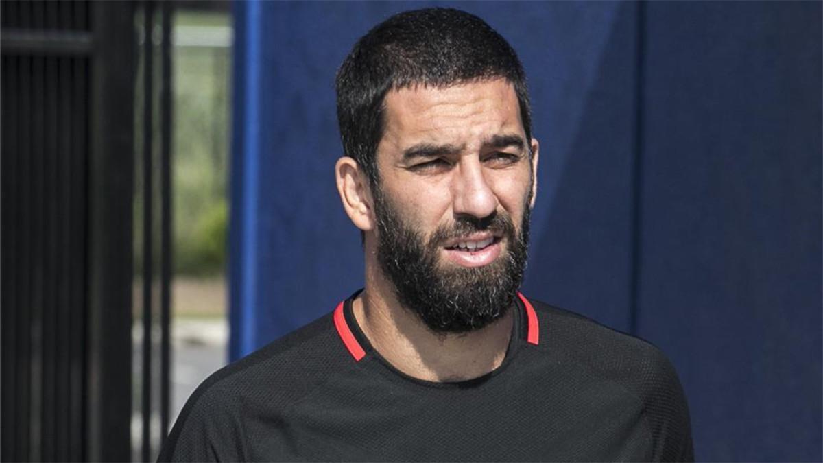 Arda es uno de los futbolistas que podría haber entrado en la operación por Coutinho