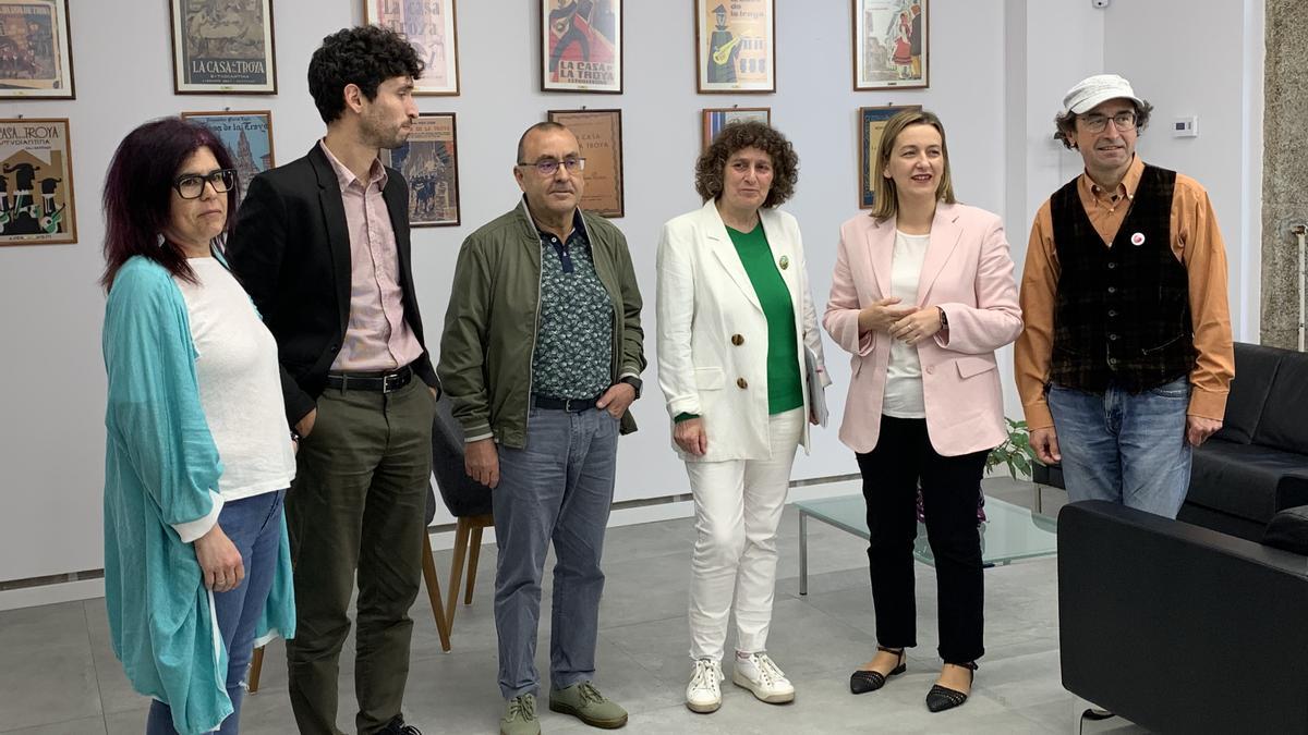 Pilar Lueiro, Iago Lestegás, Manuel César Vila, Goretti Sanmartín, Míriam Louzao y Xesús Domínguez