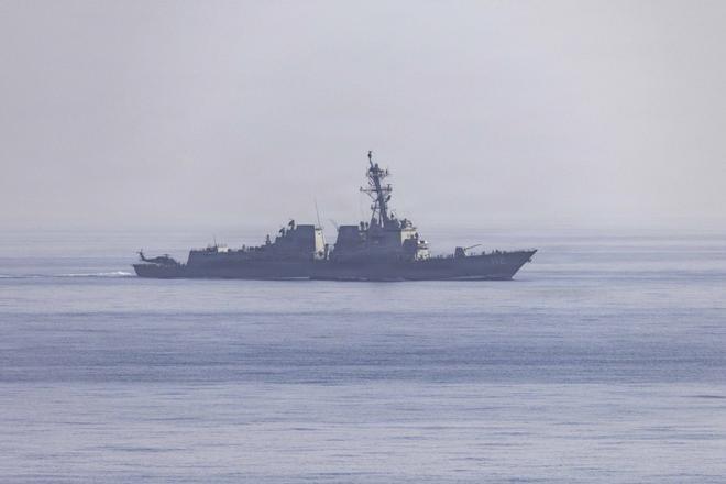 EEUU lanza "fuertes" ataques contra Irán en respuesta a las "agresiones" contra buques en el estrecho de Ormuz