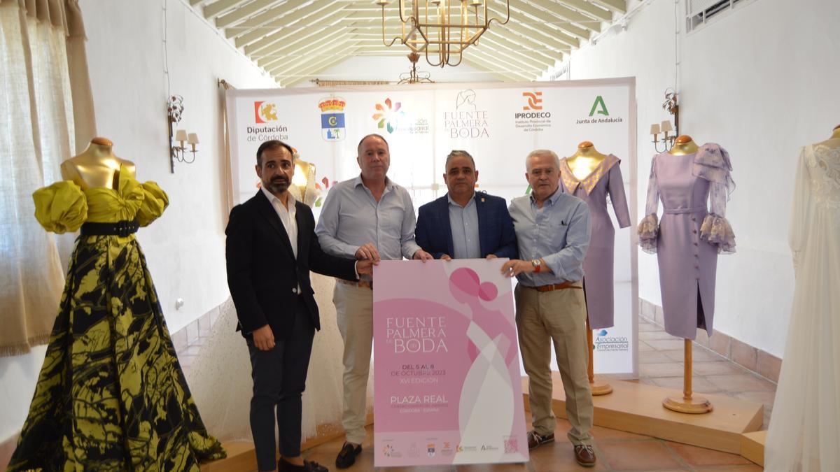 Félix Romero, Manuel Jesús Adame, Francisco Javier Ruiz y Jesús Orcaray presentan el cartel del evento.