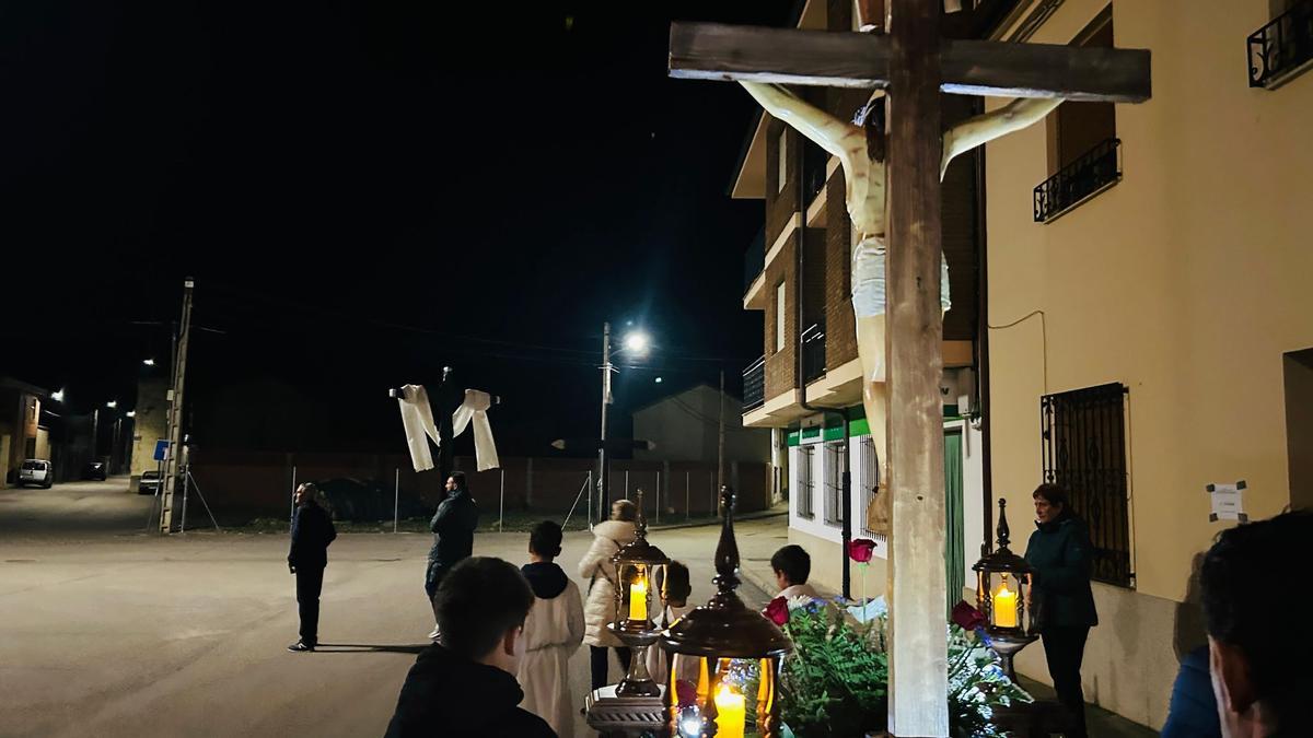 GALERÍA| El Vía Crucis de San Cristóbal, en imágenes