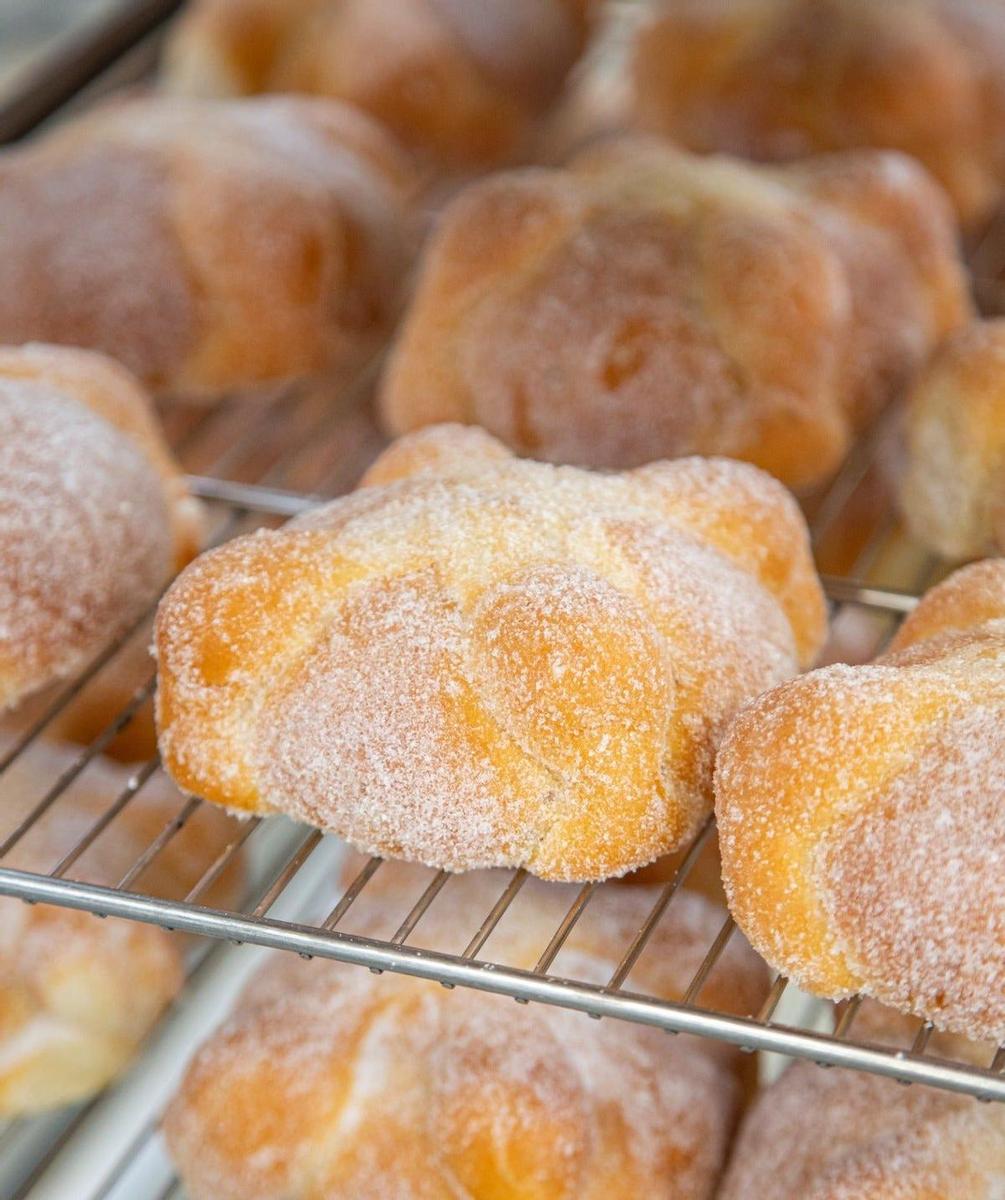 Pan de Muerto con chocolate criollo en colaboración con Mallorca en Mantarraya MX