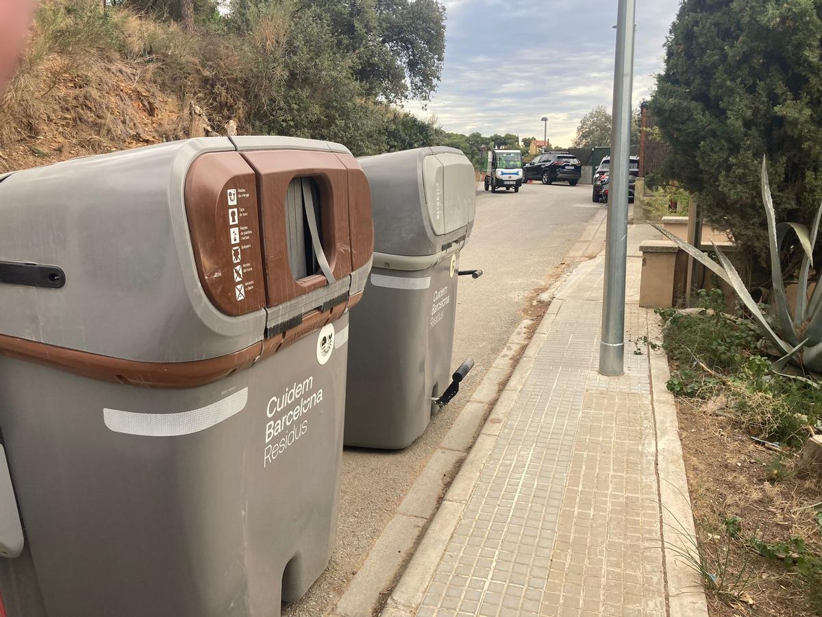 Barcelona torna els contenidors a la carretera de les Aigües