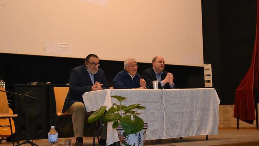 José Manuel Matencio presenta si libro en Posadas