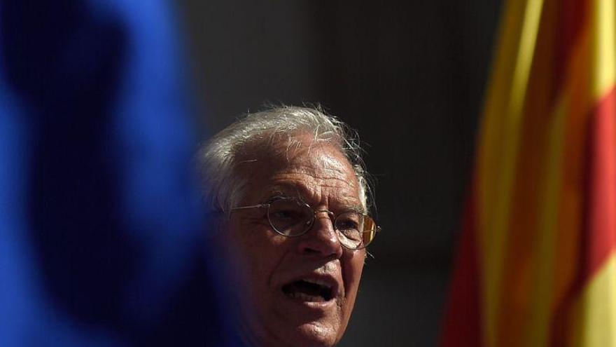 Borrell rechaza negociar con Puigdemont y pide &quot;tacto político&quot;