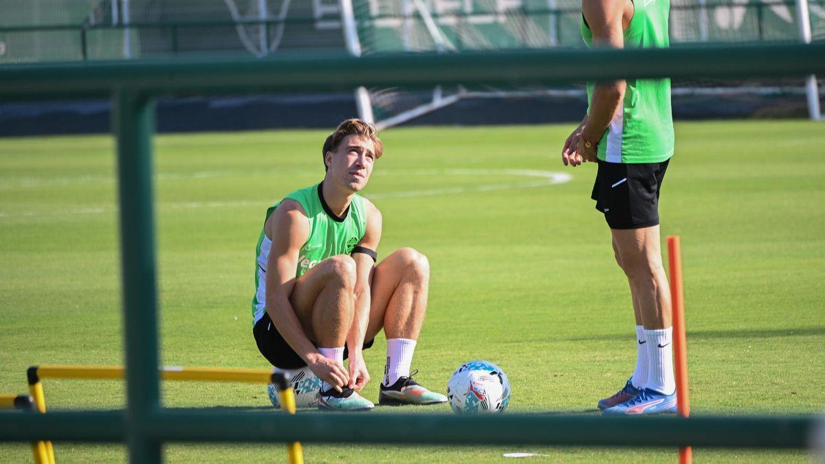 David Affengruber se ejercita con el Elche el pasado miércoles