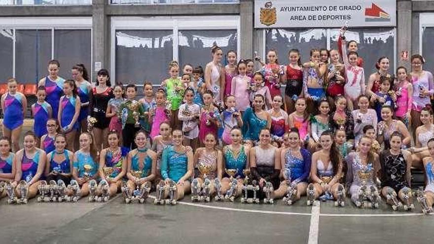 Los participantes en el Campeonato de Asturias de patinaje artístico.