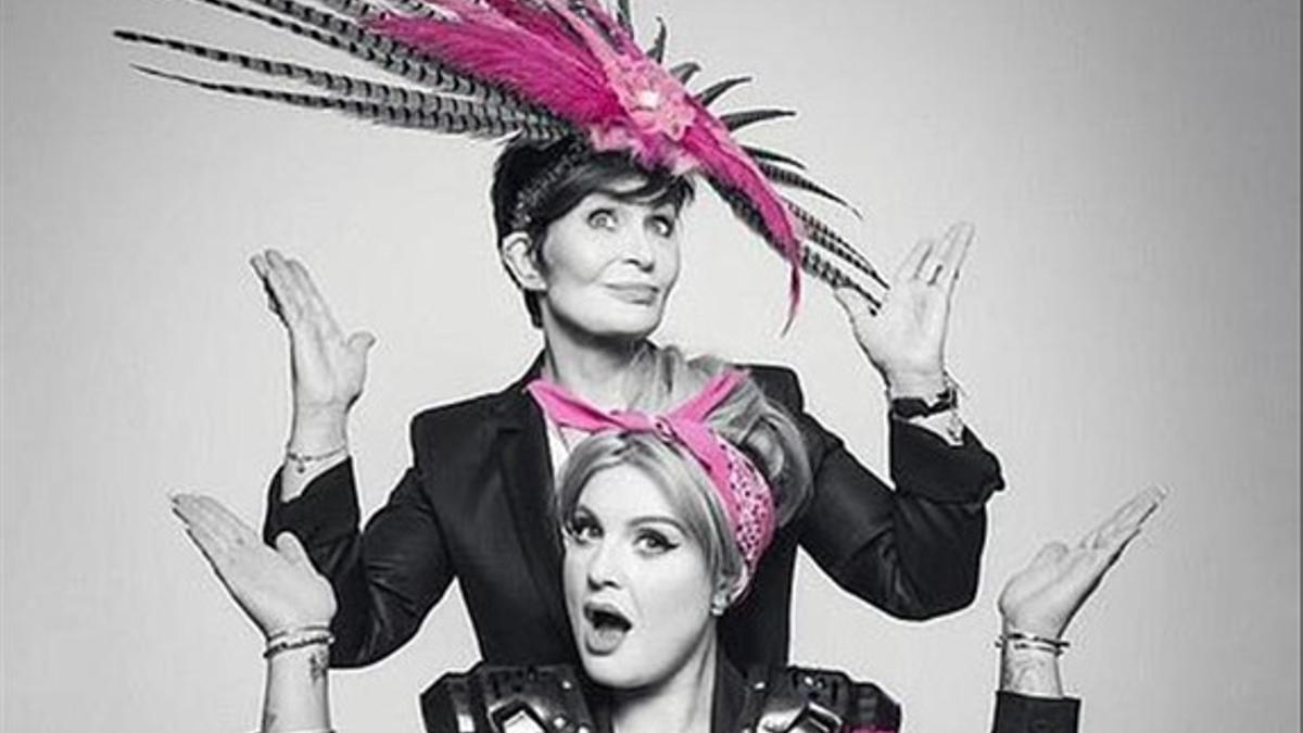 Sharon y Kelly Osbourne dan la cara contra el cáncer de mama y útero