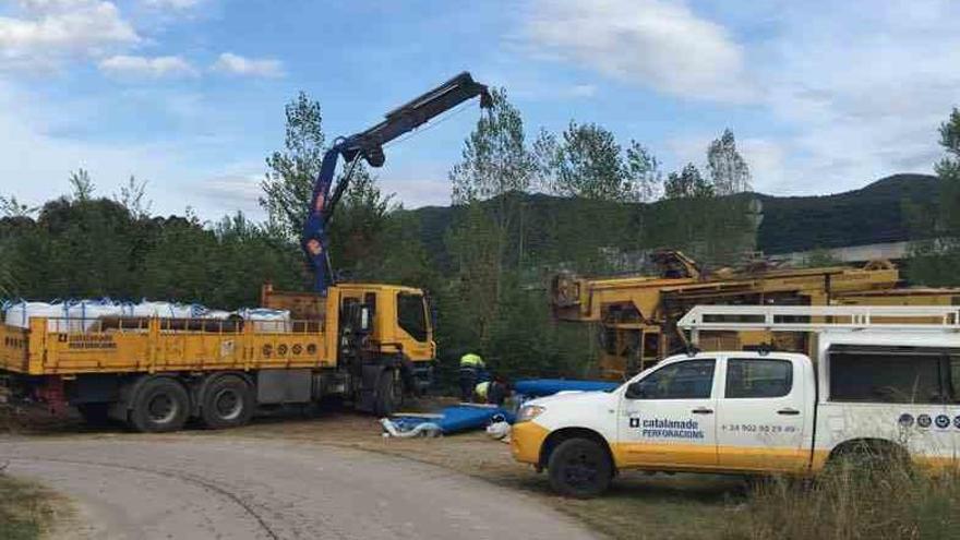 Un moment de l&#039;inici de les obres d&#039;un pou de reserva.