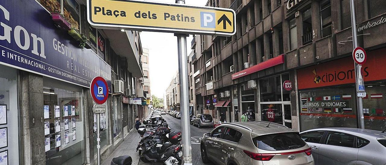 Los no residentes podrán circular, pero no aparcar en las calles del centro de Palma.