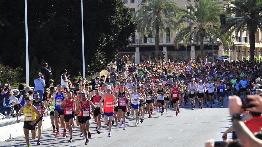 Media Maratón Elche clasificación | Un Medio Maratón de Elche marcado por  el calor