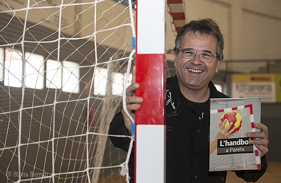 Carles Font presenta su libro 'L'handbol a Parets'
