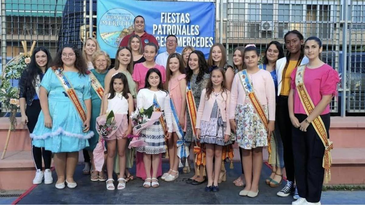 Los protagonistas del acto posaron para las cámaras.