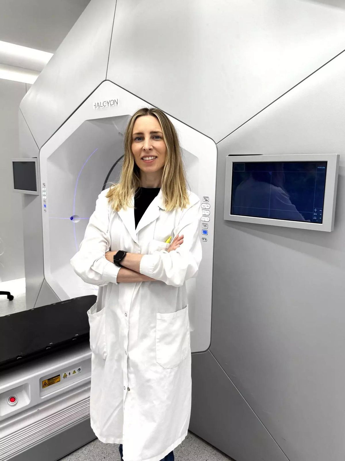 La Dra. Yashmina Murria, médica adjunta del Servicio de Oncología Radioterápica del IVO.