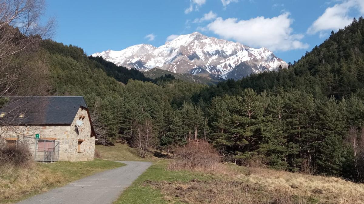 El Macizo de Llardana y Espadas, al terminar la ruta.