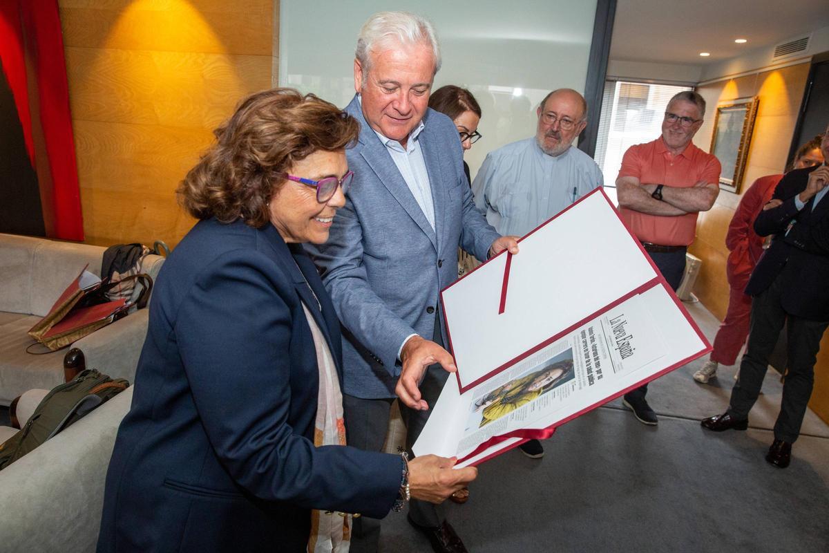 Adonina Tardón, primera catedrática de Medicina Preventiva de la Universidad de Oviedo, "Asturiana del mes"