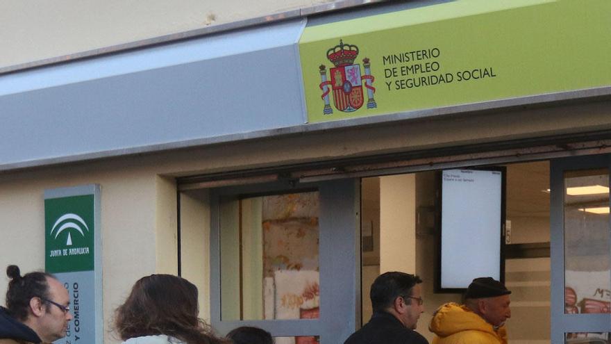 Febrero deja una ligera subida de 30 parados en Málaga pero suma 3.965 empleos