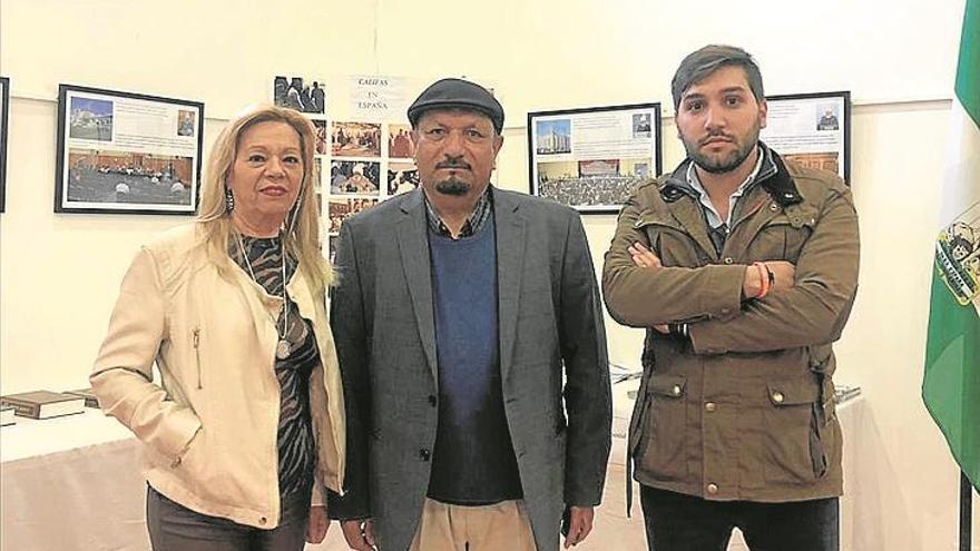 La Comunidad Ahmadía celebra una exposición en la biblioteca de Pedro Abad