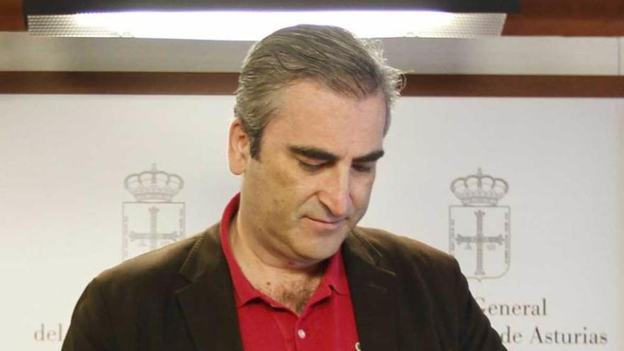 Carlos Suárez, del PP.