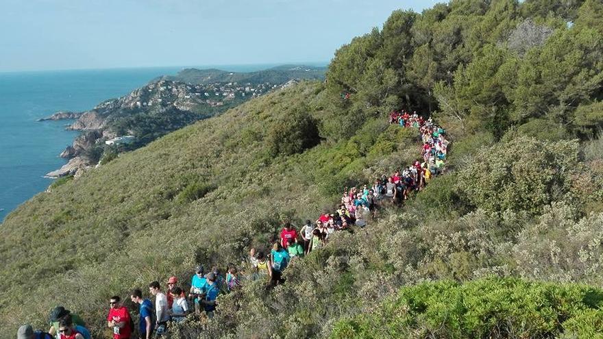 Els participants, en un dels punts del recorregut · Diari de Girona