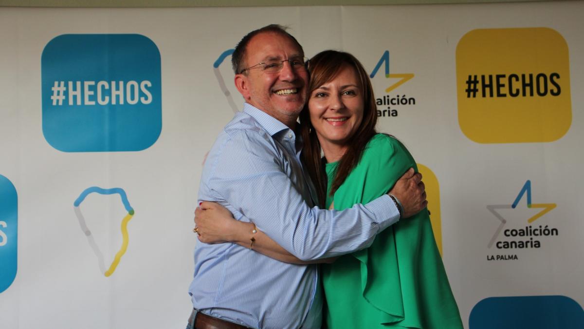 Sergio Rodríguez y Nieves Lady Barreto en el acto de hoy.