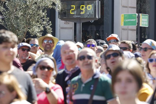 Mucho calor en la Mascletà de hoy, 12 de marzo