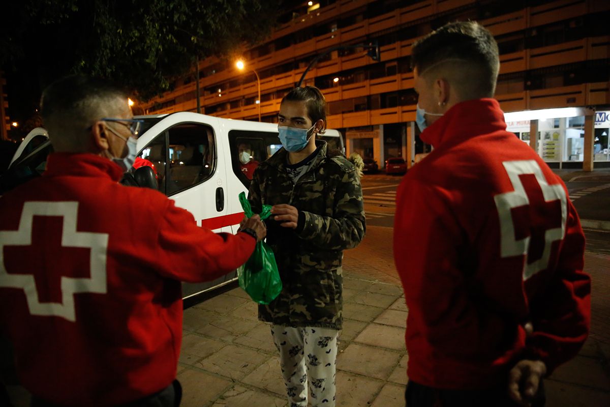 Unas 40 personas duermen en la calle a diario pese al plan Ola de Frío