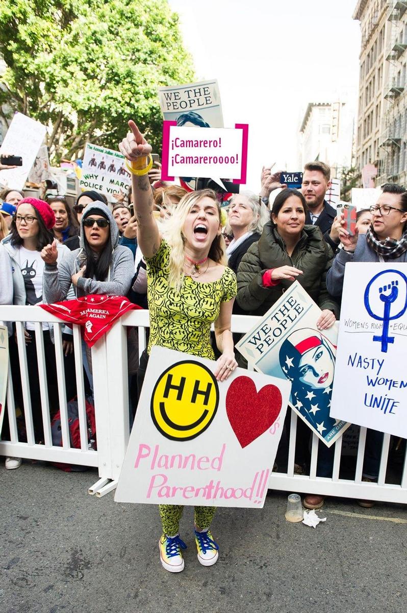 Miley Cyrus lo da todo en la Women's March