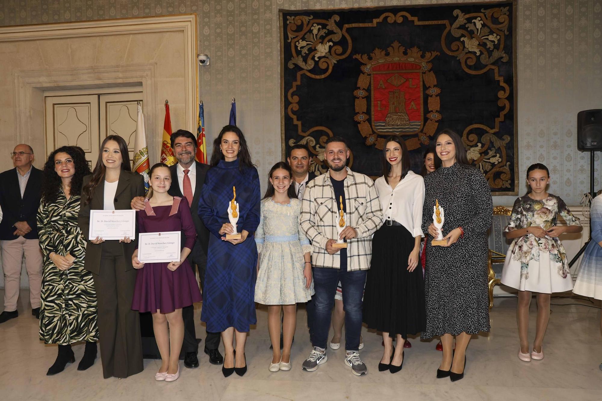 Así ha sido la entrega los premios a los Artistas de Hogueras