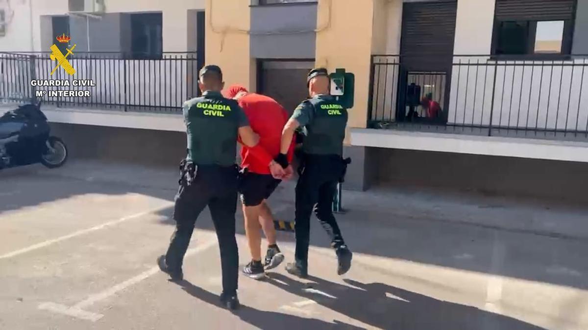 Detención de una de las personas