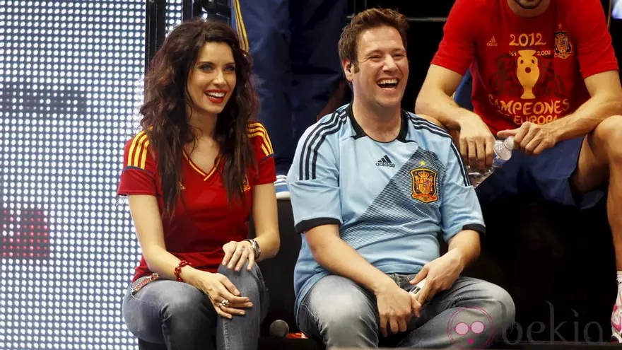 Pilar Rubio y Carlos Latre en el festejo de la Eurocopa del 2012