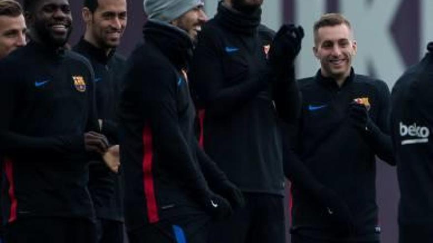 Piqué, Umtiti, Busquets i Deulofeu, ahir a l&#039;entrenament.