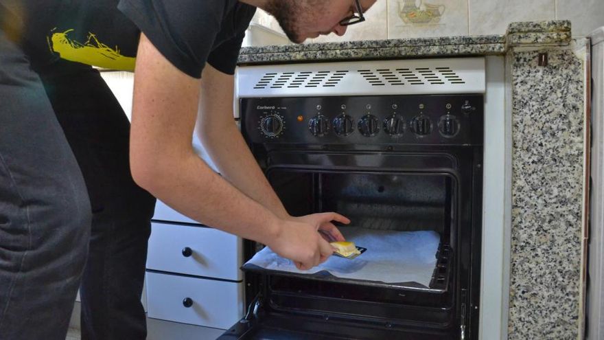 Trucos limpieza: El limpiador que hará que tu horno quede Truco casero para limpiar una olla quemada HANDBOX