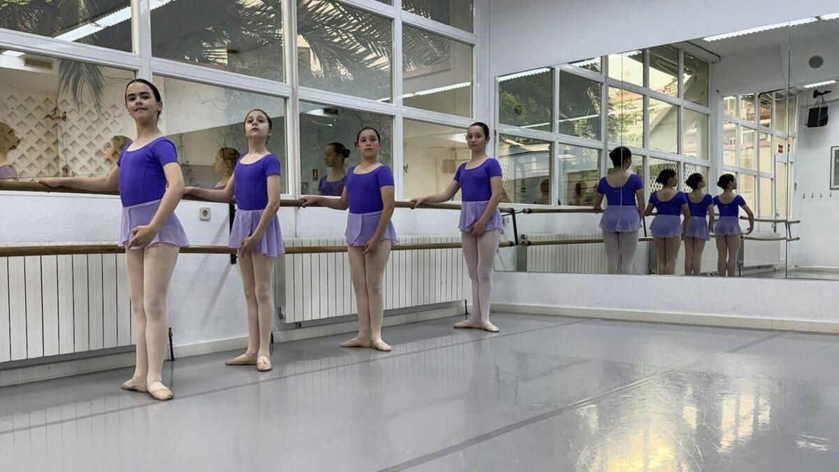 Alumnas de la Escuela de ballet Miriam Sicilia