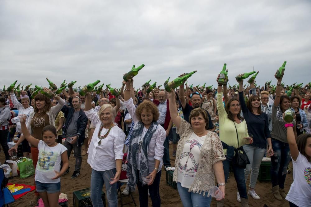 Al récord de escanciado en Gijón le faltaron 202 culetes