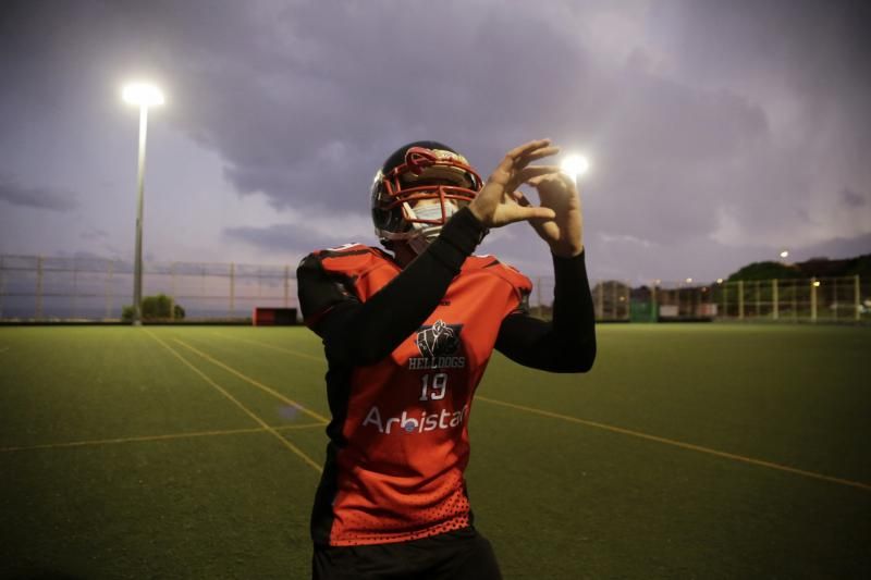 Equipo de fútbol americano Tenerife Helldogs