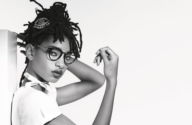 Willow Smith protagoniza la nueva campaña de gafas de Chanel 4