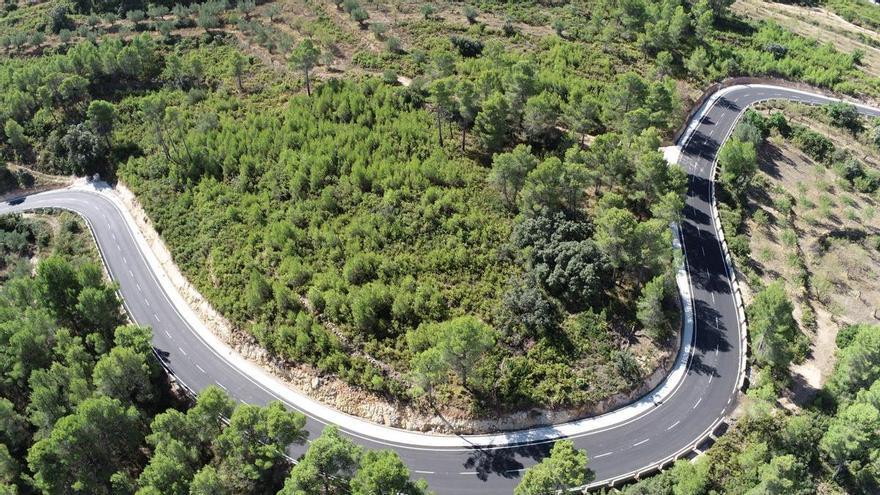 Culminan la reforma de la carretera del santuario de la Cueva Santa entre Altura y Azuébar