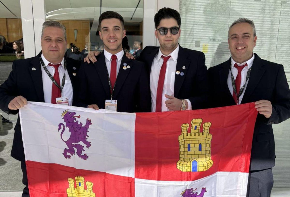 Manuel Poyo, Óscar Ramos, Ramón Fernández y José Manuel Ramos, de Menesianos. | Cedida