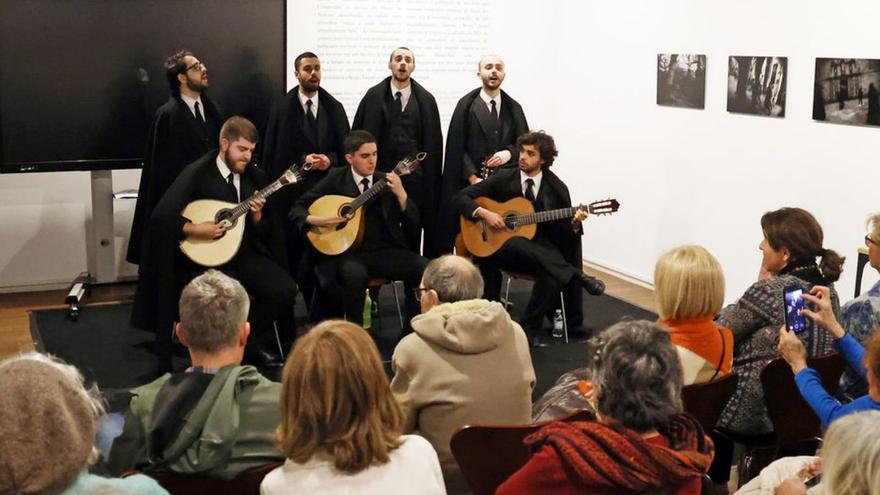 El fado portugués resuena en el Centro Camões