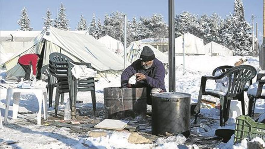 La ONU pide a Europa que no deje morir de frío a los refugiados